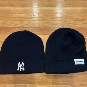 Blue Yankees skull cap & Blue beanie